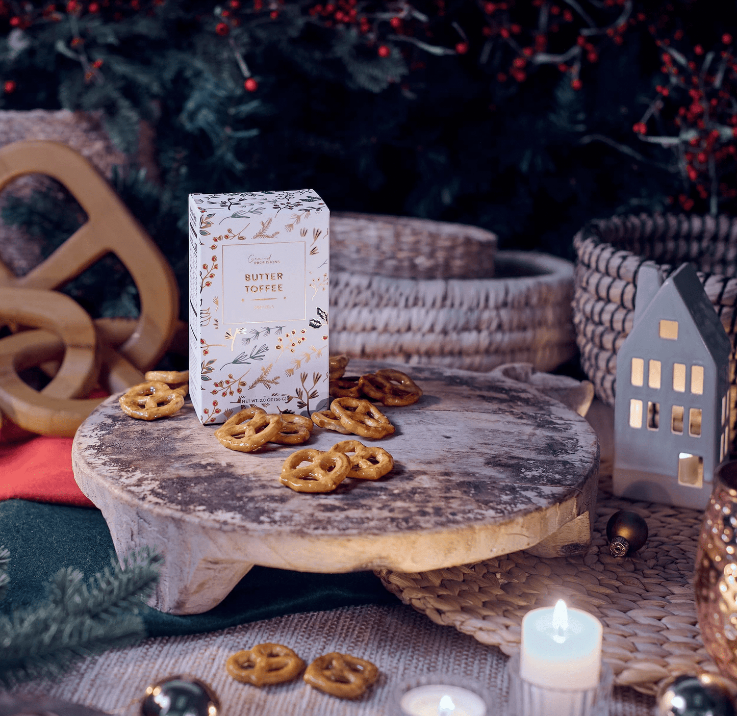 GP Holiday Box - Gourmet Cocoa, Cookies & Sweet Holiday Treats